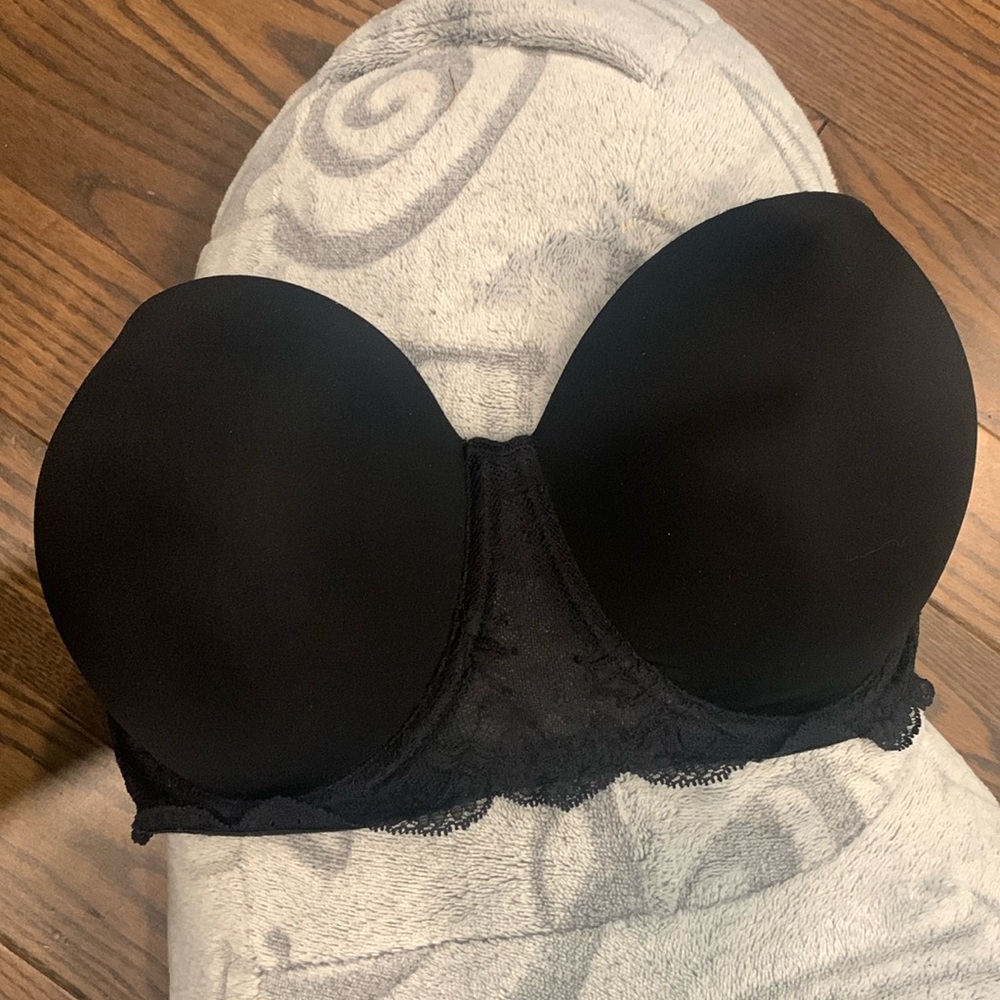 Black strapless Calvin Klein bra 36DD